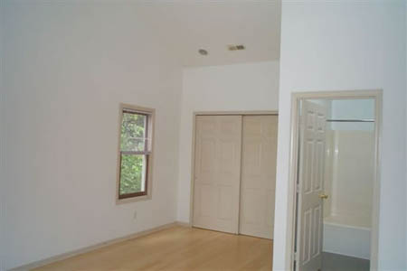 2442 Tremont up front 012_jpg